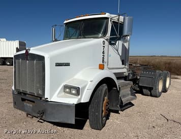 Main image Kenworth T800